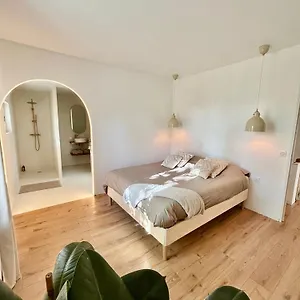 https://charmante-maison-a-vienne-avec-jardin-prox-lyon.hotels-rhonealpes.com